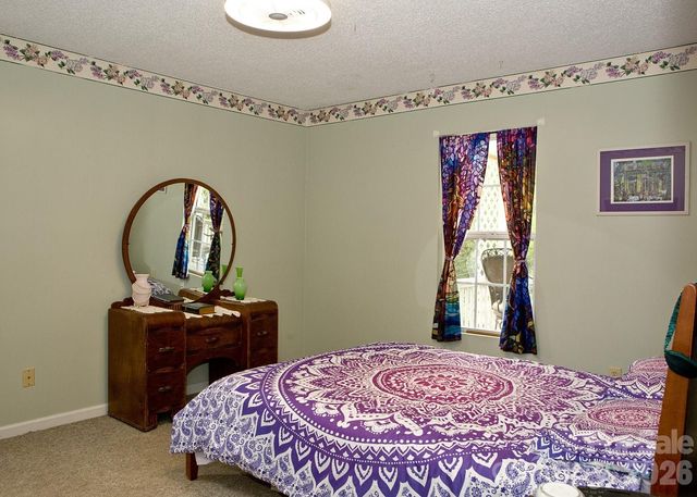 165 Peepeye Cove Road, Leicester, NC 28748