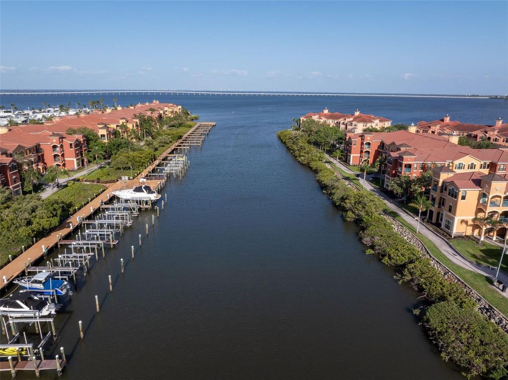 2741 VIA CIPRIANI 931A, Clearwater, FL 33764