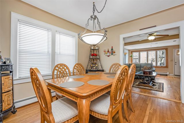 921 N 5th Street, New Hyde Park, NY 11040