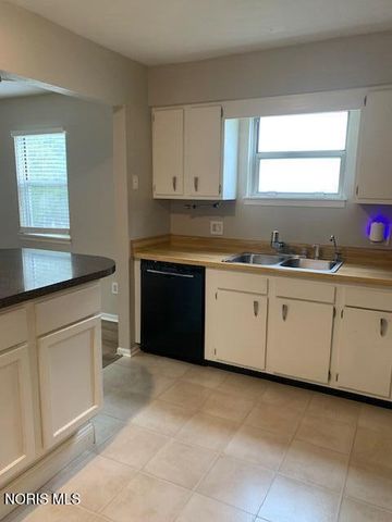 6035 Red Oak Drive, Toledo, OH 43615