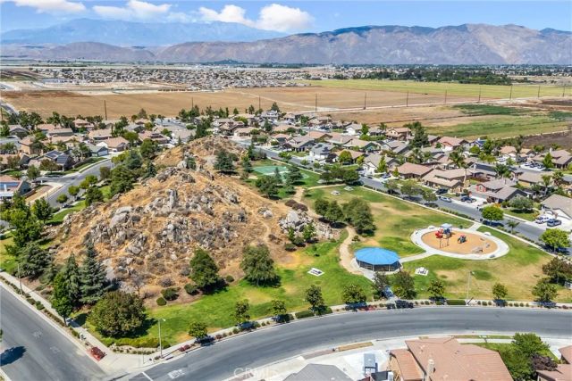 1216 Flagstone Lane, Hemet, CA 92545
