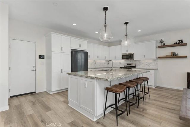 1216 Flagstone Lane, Hemet, CA 92545