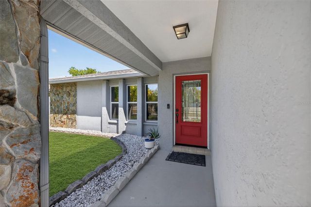 10275 113TH STREET, Seminole, FL 33778