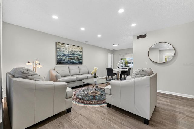 10275 113TH STREET, Seminole, FL 33778