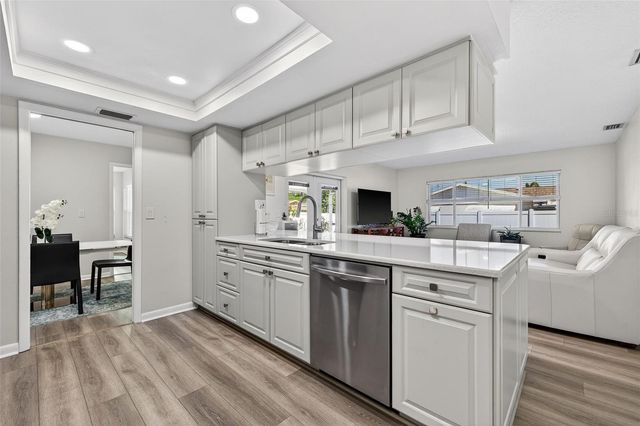 10275 113TH STREET, Seminole, FL 33778