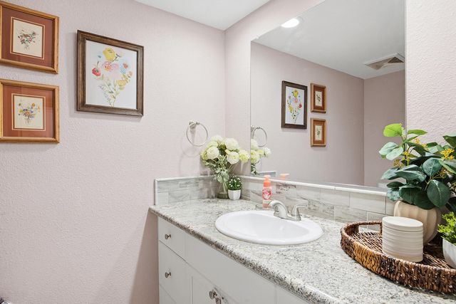 4709 W School Avenue, Visalia, CA 93291