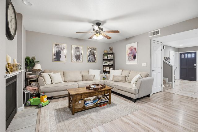 4709 W School Avenue, Visalia, CA 93291