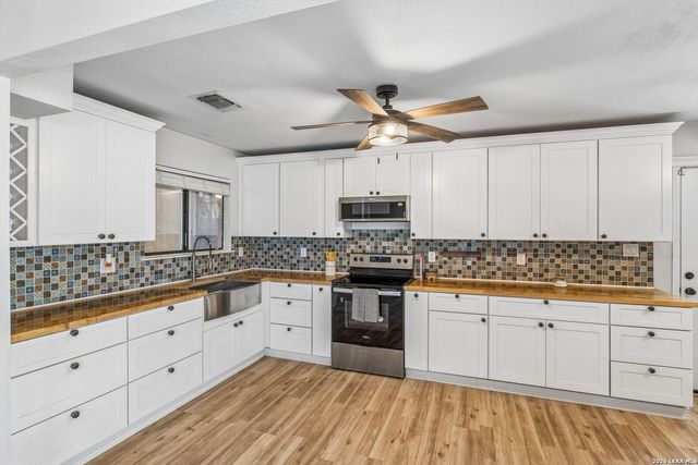 5731 Spring Watch, San Antonio, TX 78247