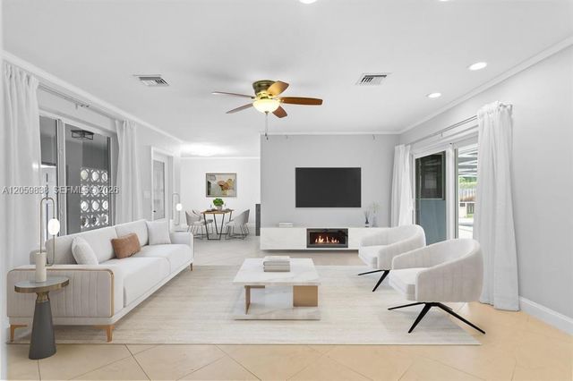 5281 SW 4th CT, Plantation, FL 33317