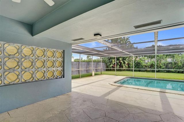 5281 SW 4th CT, Plantation, FL 33317