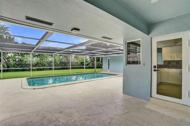 5281 SW 4th CT, Plantation, FL 33317