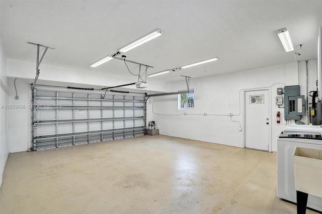 5281 SW 4th CT, Plantation, FL 33317