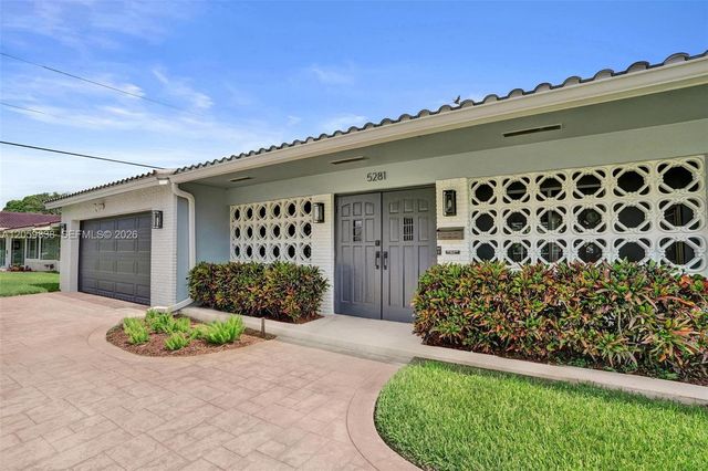 5281 SW 4th CT, Plantation, FL 33317