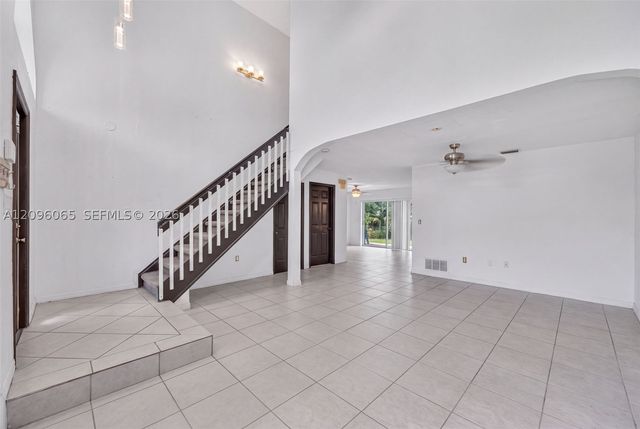 417 Kelly Ln, Weston, FL 33326