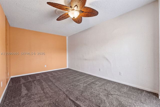 417 Kelly Ln, Weston, FL 33326