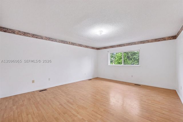 417 Kelly Ln, Weston, FL 33326