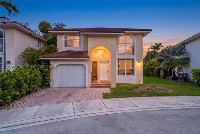 417 Kelly Ln, Weston, FL 33326