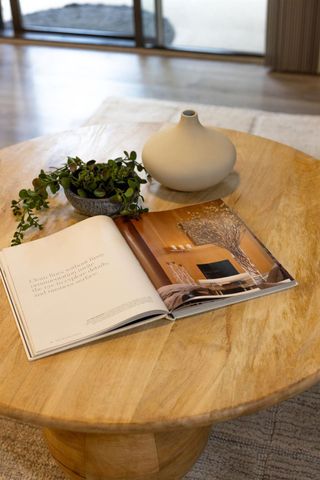 3187 Osuna Way, Sacramento, CA 95833