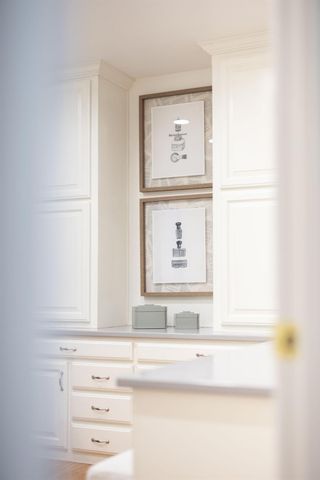 3187 Osuna Way, Sacramento, CA 95833