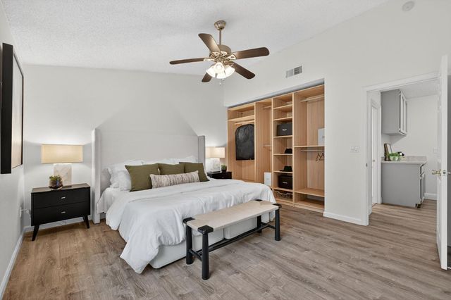 3187 Osuna Way, Sacramento, CA 95833