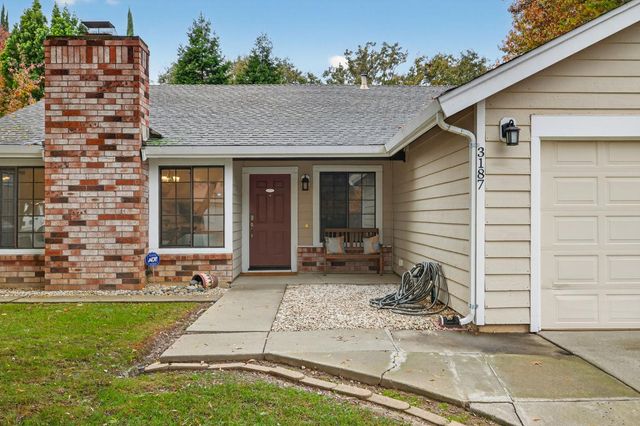 3187 Osuna Way, Sacramento, CA 95833