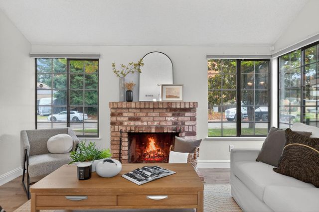 3187 Osuna Way, Sacramento, CA 95833