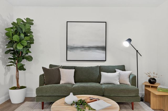 3187 Osuna Way, Sacramento, CA 95833