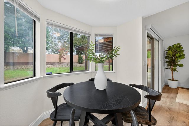 3187 Osuna Way, Sacramento, CA 95833