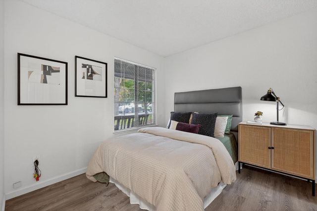 3187 Osuna Way, Sacramento, CA 95833