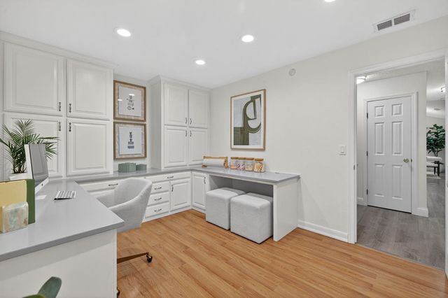 3187 Osuna Way, Sacramento, CA 95833