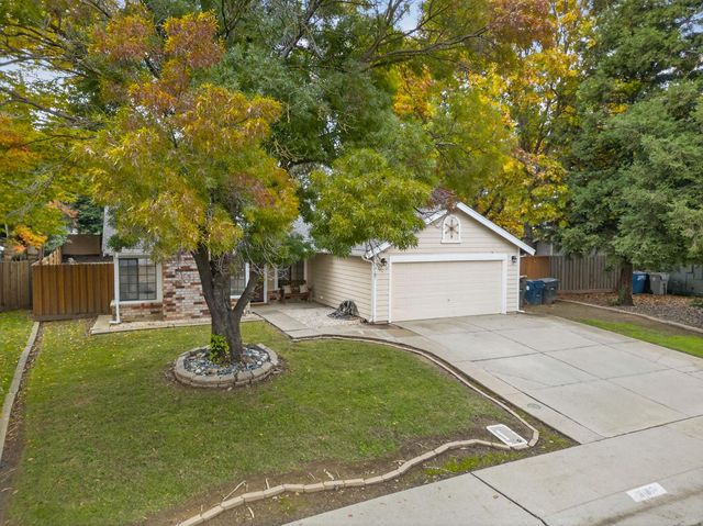 3187 Osuna Way, Sacramento, CA 95833