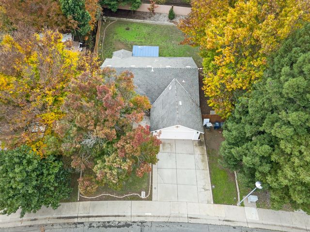 3187 Osuna Way, Sacramento, CA 95833