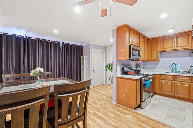 38228 Paseo Padre Parkway 14, Fremont, CA 94536