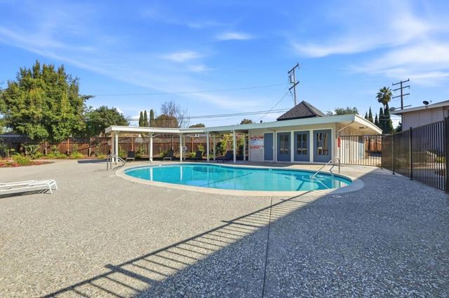 38228 Paseo Padre Parkway 14, Fremont, CA 94536