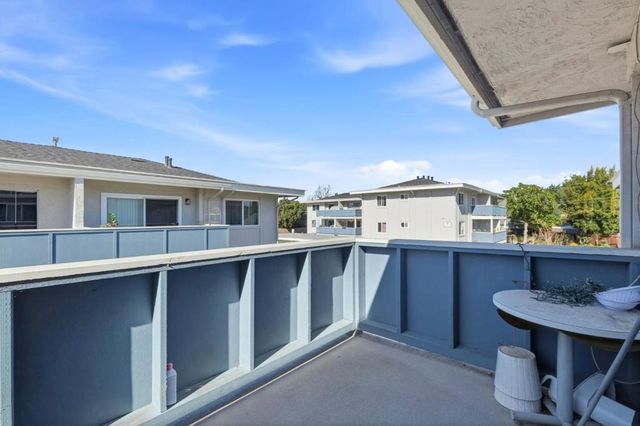 38228 Paseo Padre Parkway 14, Fremont, CA 94536