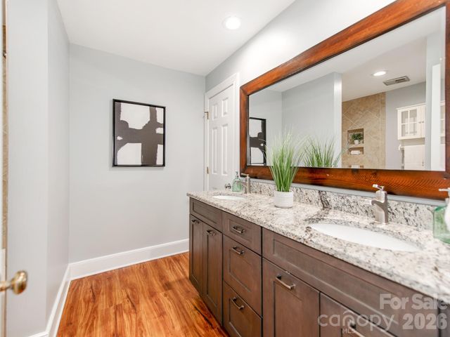 5361 Five Knolls Drive, Charlotte, NC 28226