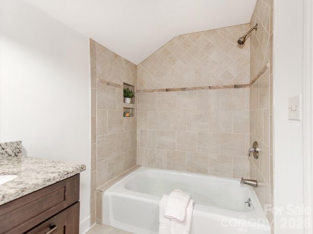 5361 Five Knolls Drive, Charlotte, NC 28226