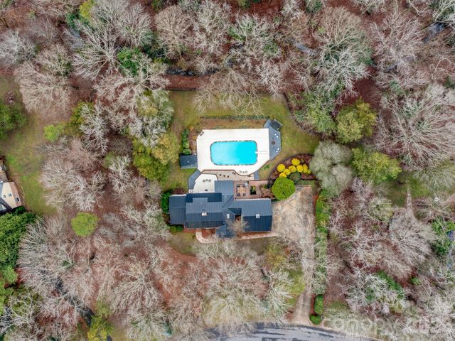 5361 Five Knolls Drive, Charlotte, NC 28226