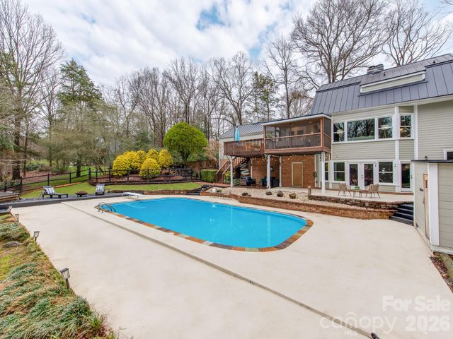 5361 Five Knolls Drive, Charlotte, NC 28226