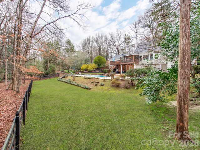 5361 Five Knolls Drive, Charlotte, NC 28226