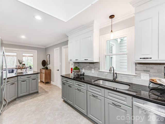 5361 Five Knolls Drive, Charlotte, NC 28226