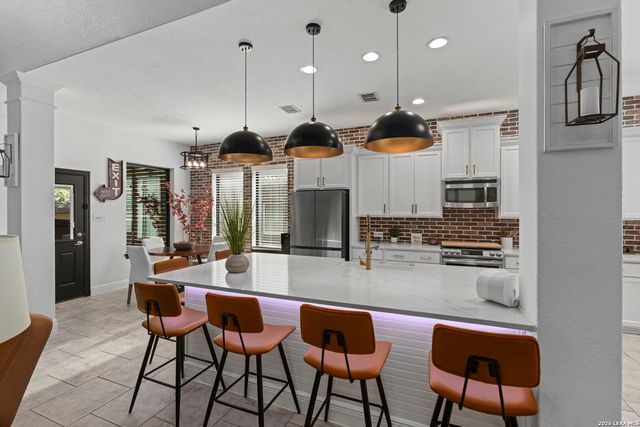 12727 Coal Mine Rise, San Antonio, TX 78245