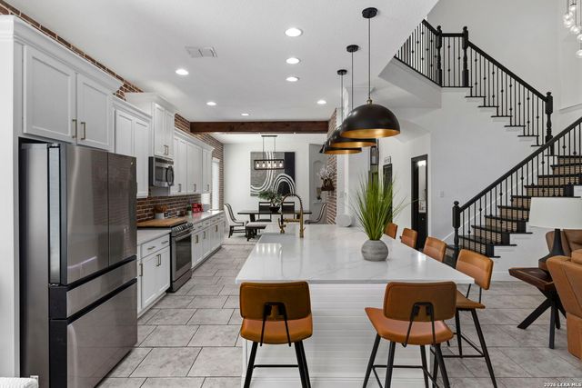 12727 Coal Mine Rise, San Antonio, TX 78245