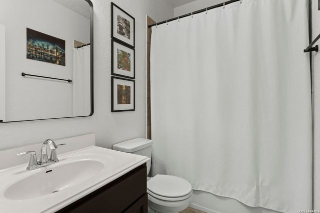 12727 Coal Mine Rise, San Antonio, TX 78245