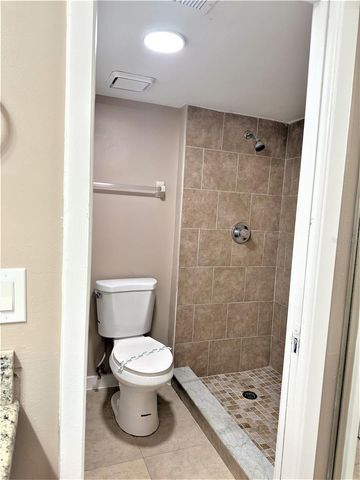 5057 VINELAND ROAD 5057, Orlando, FL 32811
