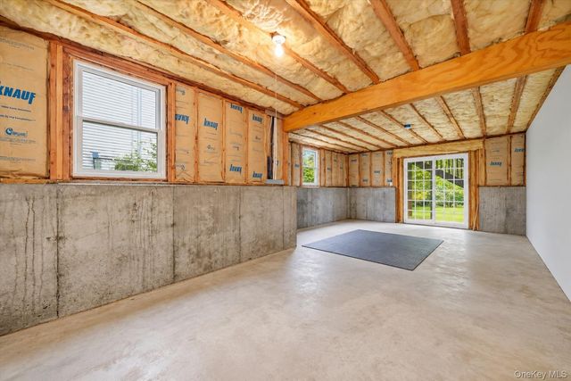 118 Ridge Road, Valley Cottage, NY 10989