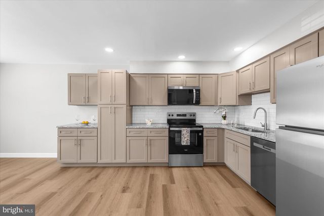 213 WHITPAIN HLS, Blue Bell, PA 19422