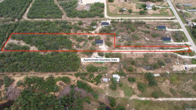 1450 Corgey Rd., Pleasanton, TX 78064