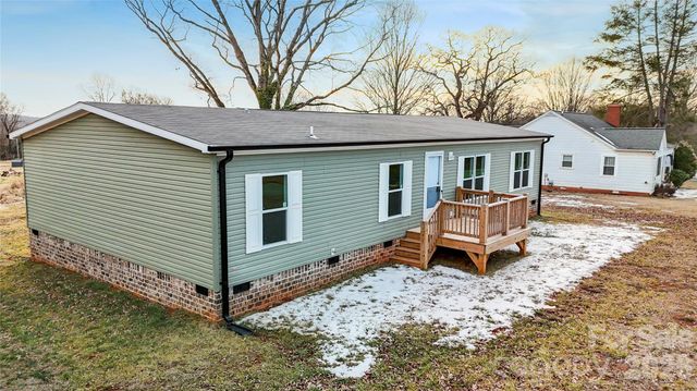 3925 Taylorsville Highway, Statesville, NC 28625