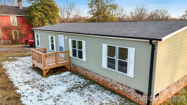 3925 Taylorsville Highway, Statesville, NC 28625